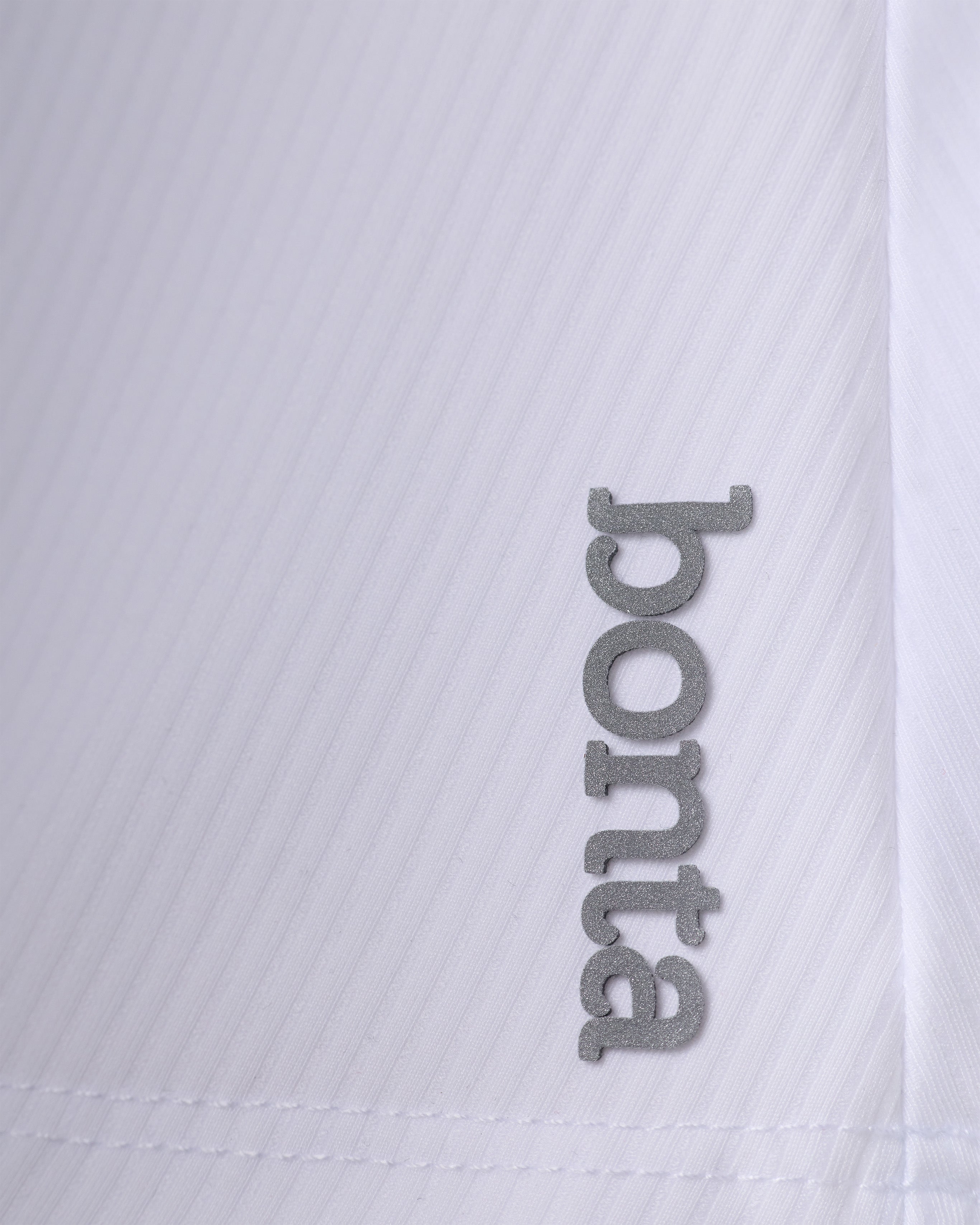 SICILY in color Bianco, showing logo detail