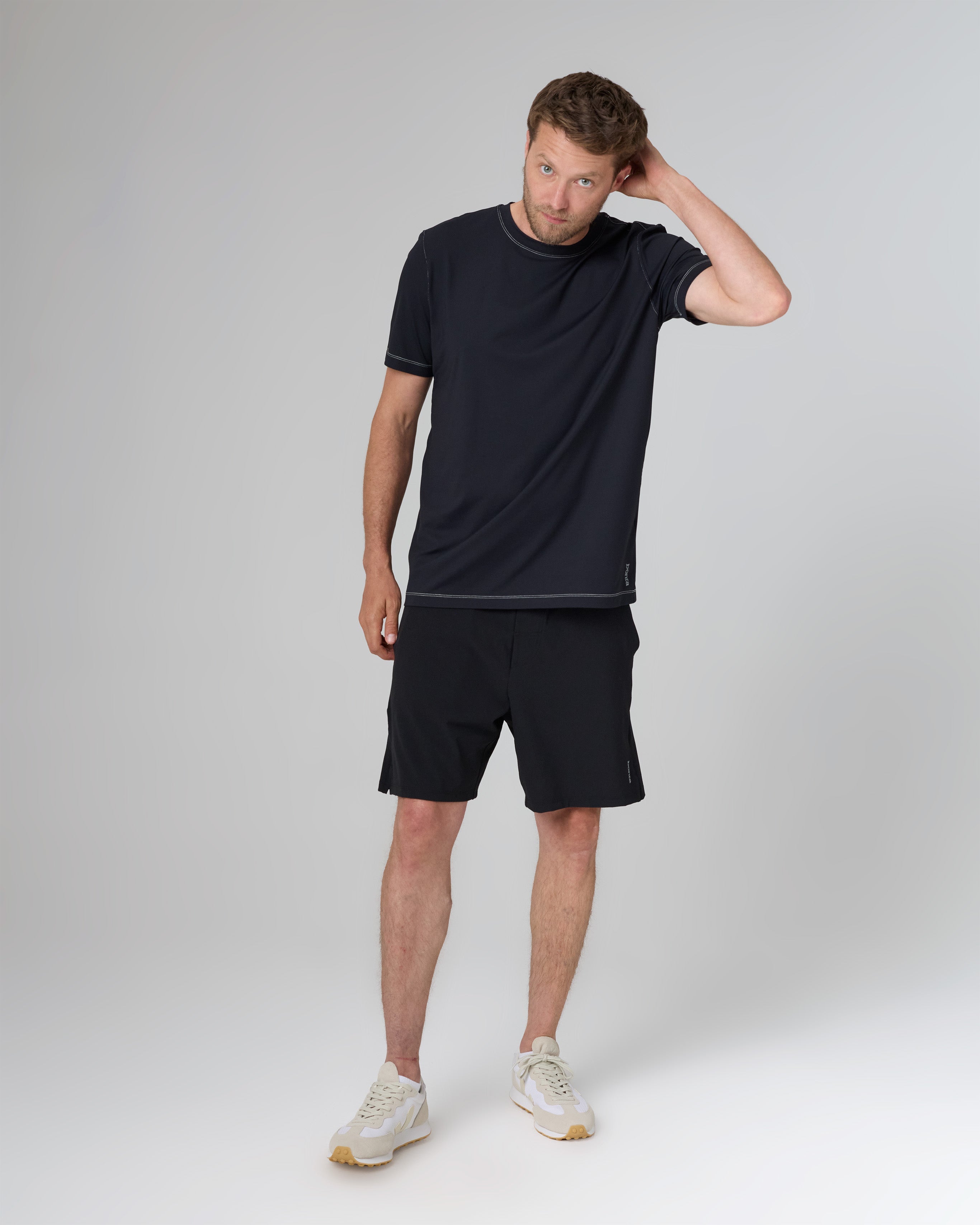 SORRENTO in color Nero, free view