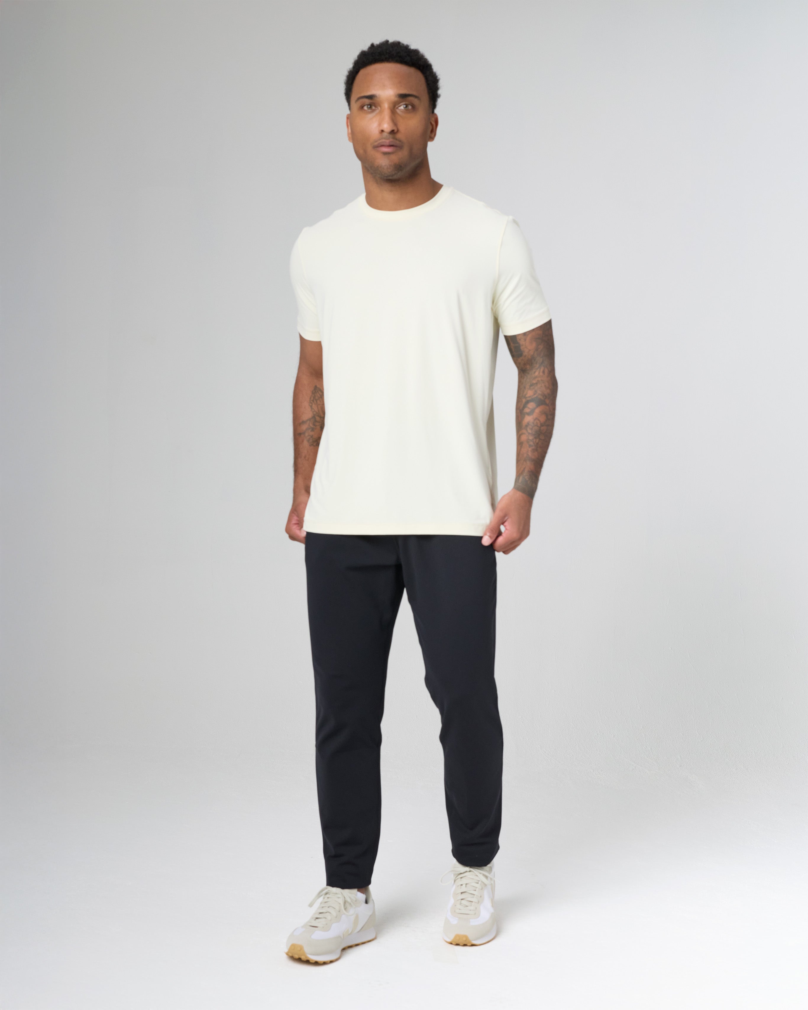 GIORNO in color Black, free view