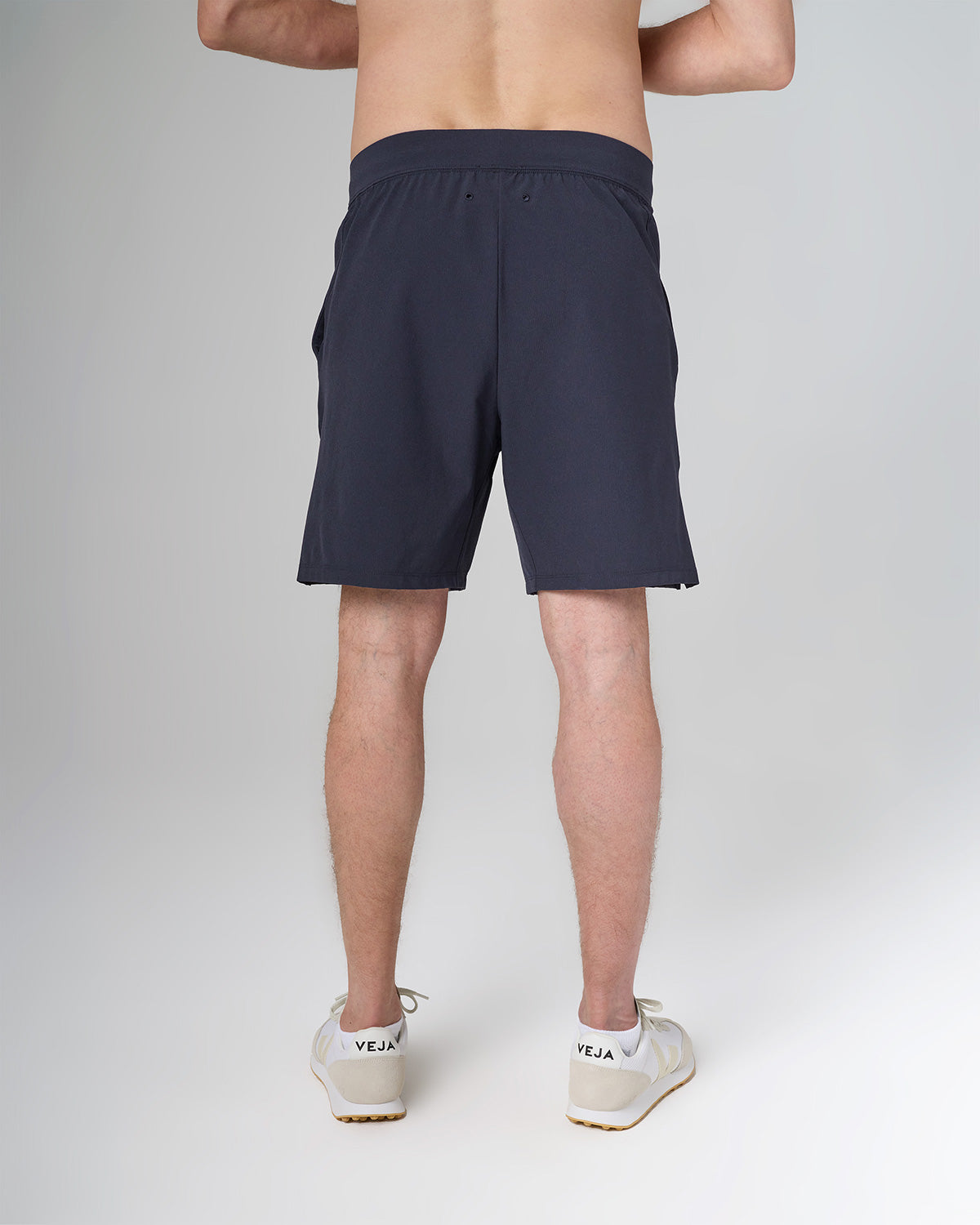 TERRAMARE in color Midnight Gray, back view