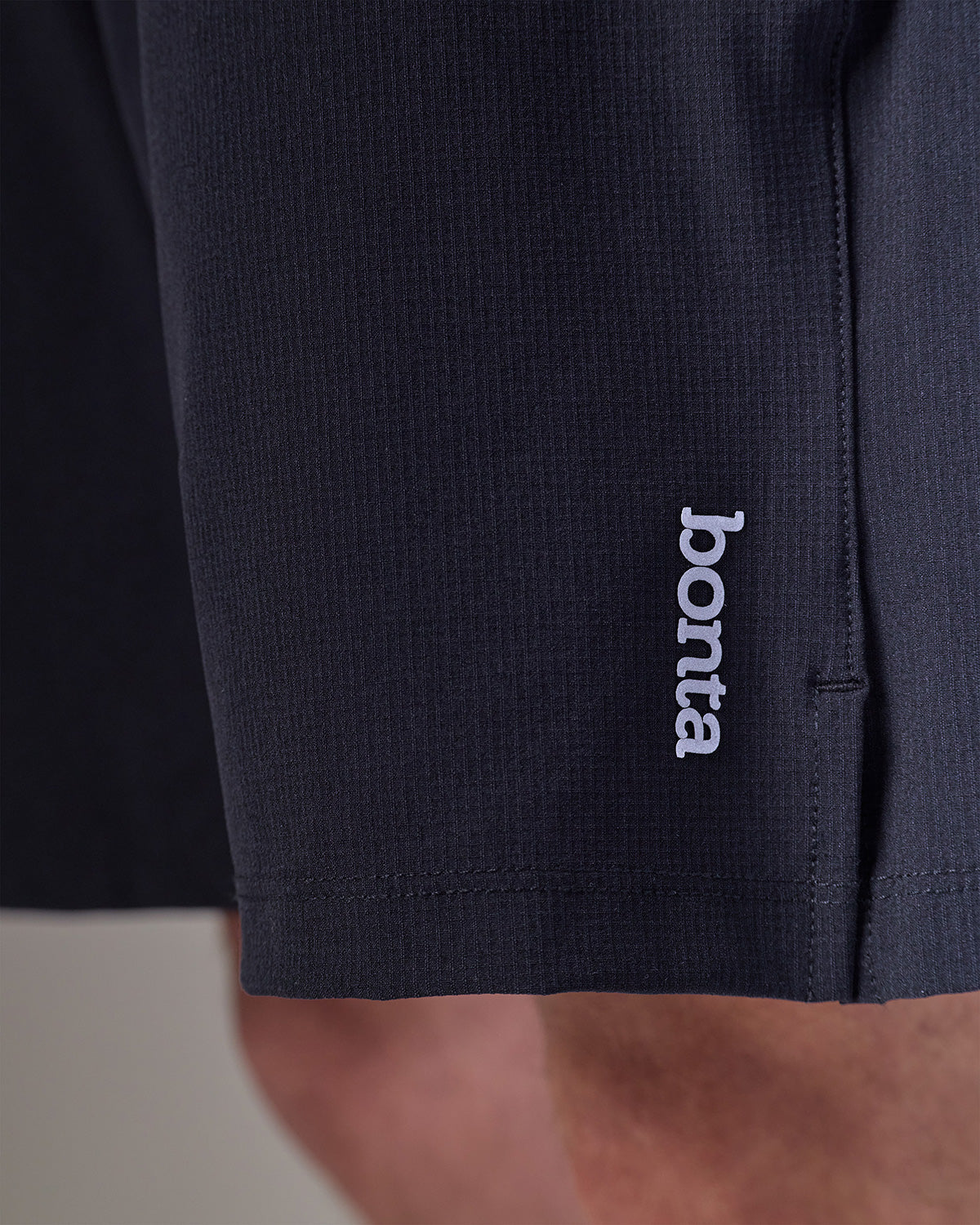 TERRAMARE in color Midnight Gray, logo view