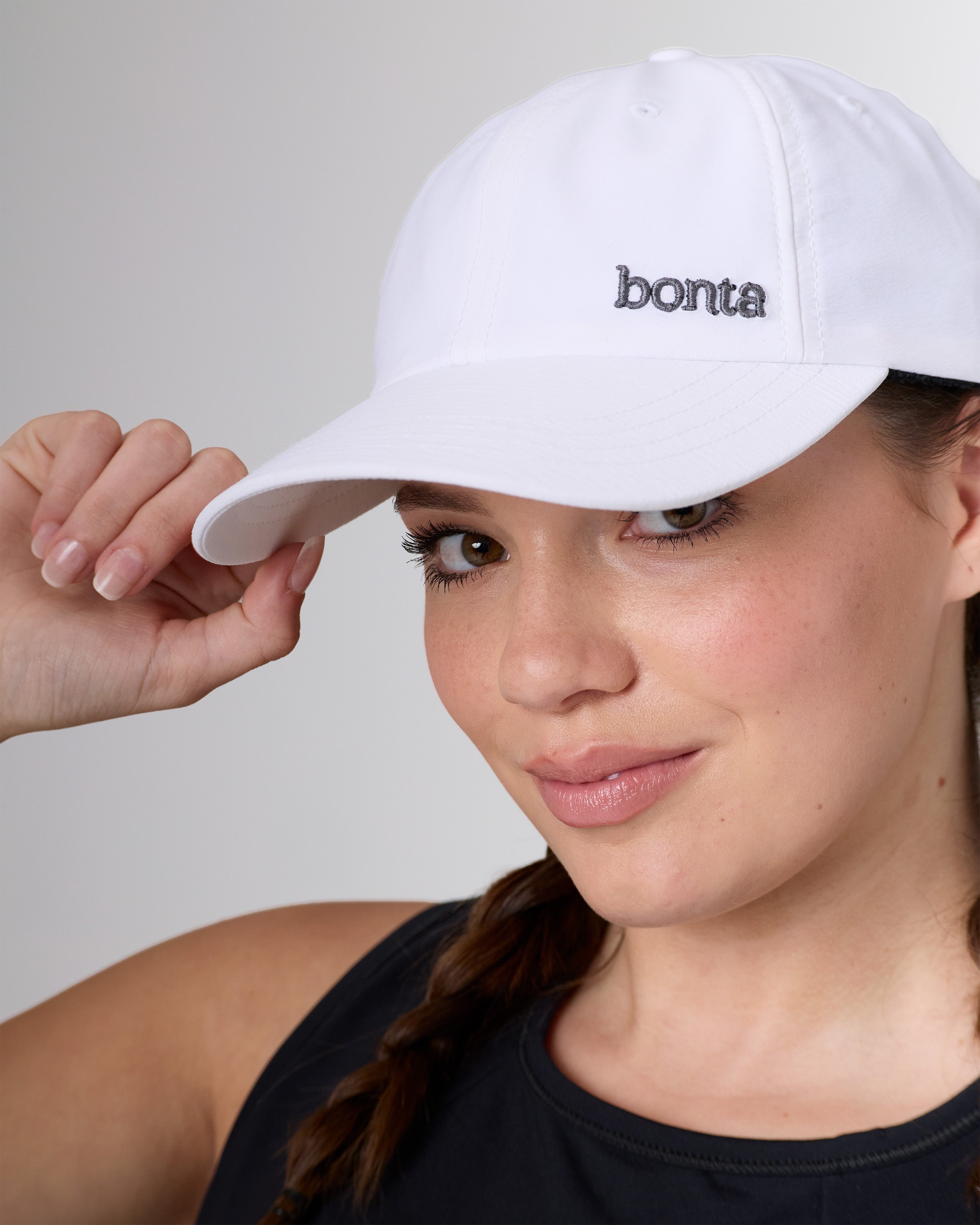 STADIO in color White, close-up view