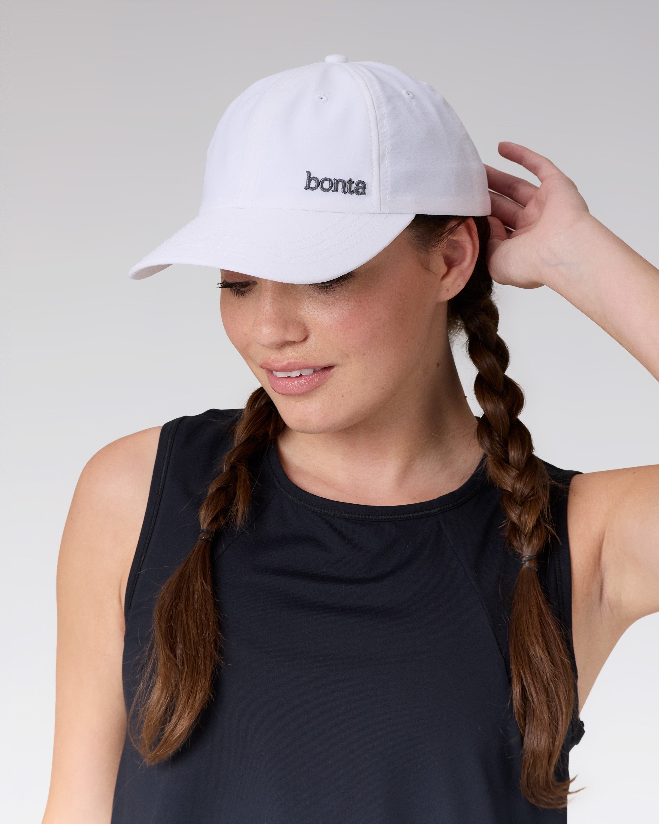 STADIO in color White, front view