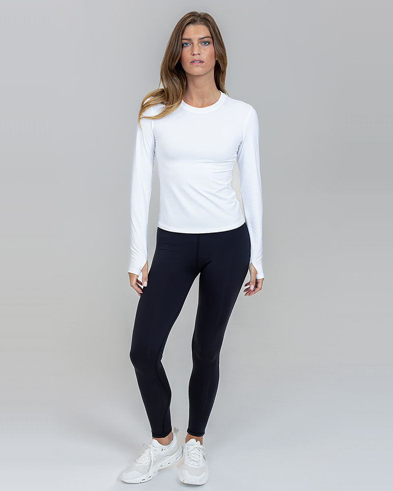 Aria in color Bianco, front view